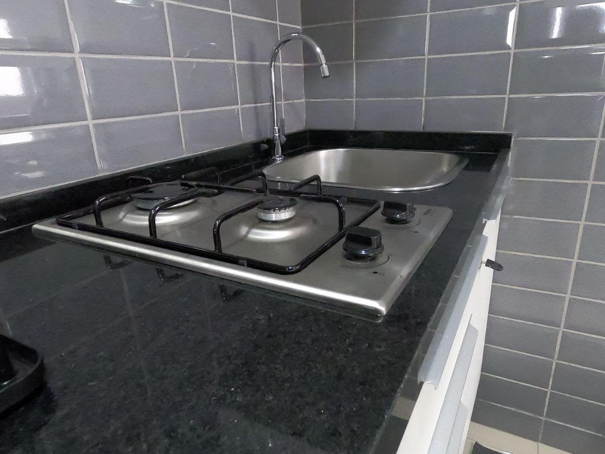Apartamento Edf Casabela - Beira Mar Com 2 Quartos Sendo 1 Com Vista As Piscinais Naturais Com Ar Condicionado Em Todos Os Quartos E Na Sala - 1 Vaga De Garagem